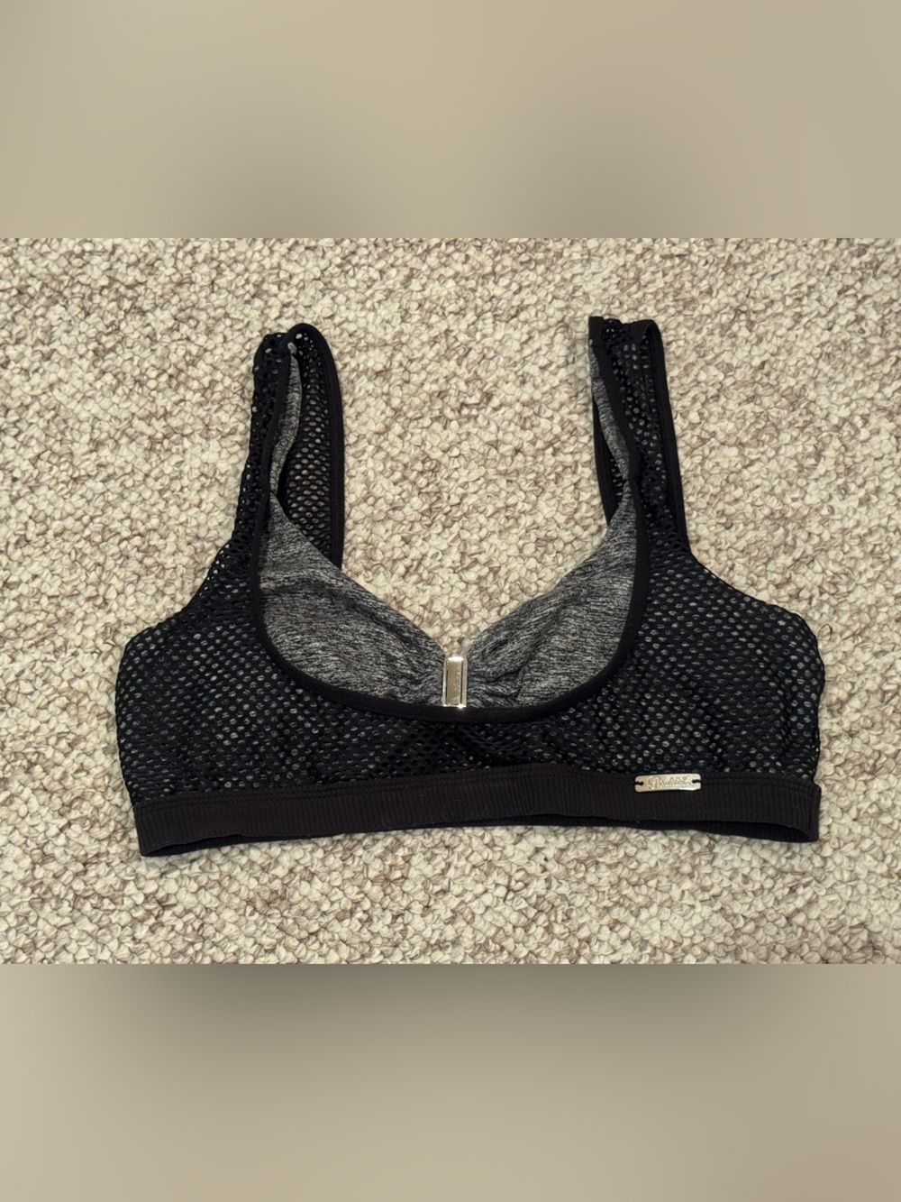Bombshell Sportswear Vibe Black Gray Mesh Sports Bra Size Medium M